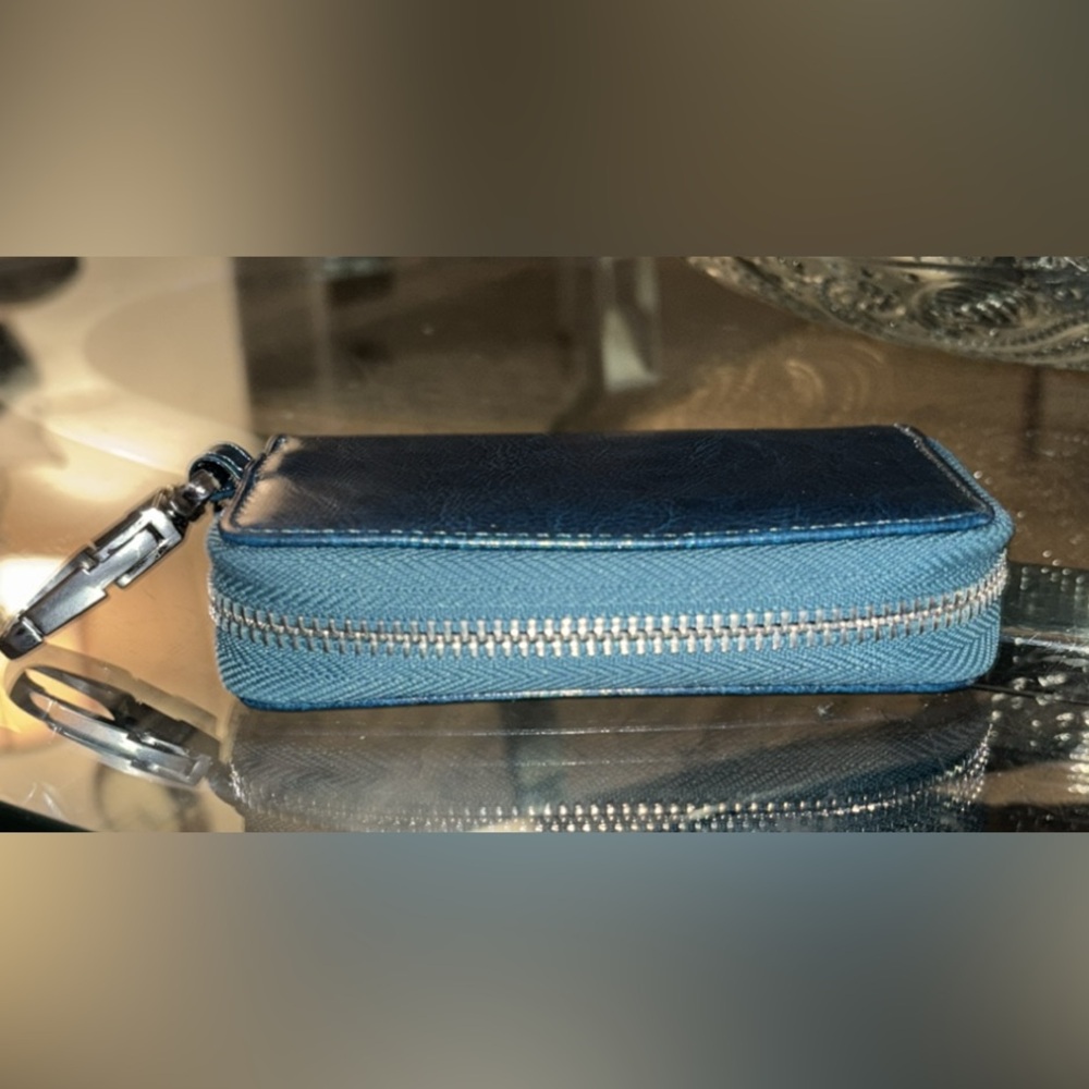 Leather Key Case Wallet Zipper Car Key Holder Wallet - Picture 7 of 9